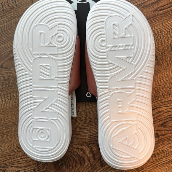 Women UA Under Armour UA W ANSA LE
Slide Sandals. Size 8. Rose Gold/Pink White. - Picture 7 of 9
